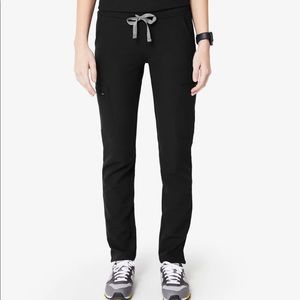 Figs Yola Skinny Scrub Pants in Large Petite